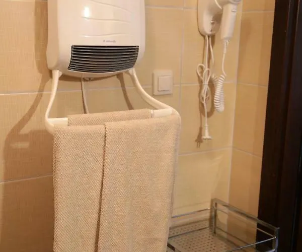 Ams B7 Apartman Rewal